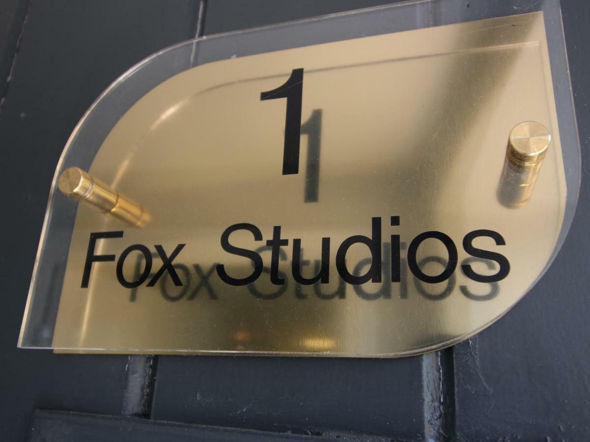 1 Fox Studios Much Wenlock Ngoại thất bức ảnh
